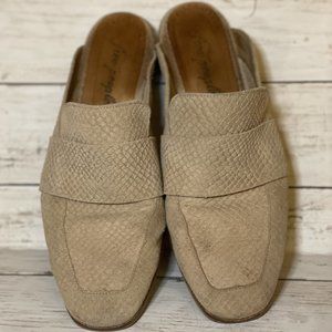 Free People At Ease Loafer Beige Embossed Suede Leather Mulesf
